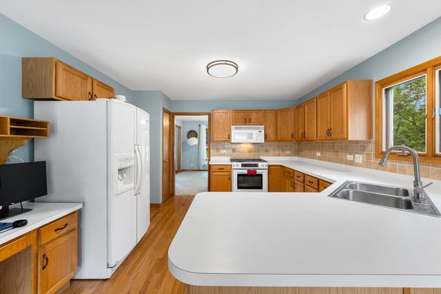 855 Ayers Street, Bolingbrook, IL 60440
