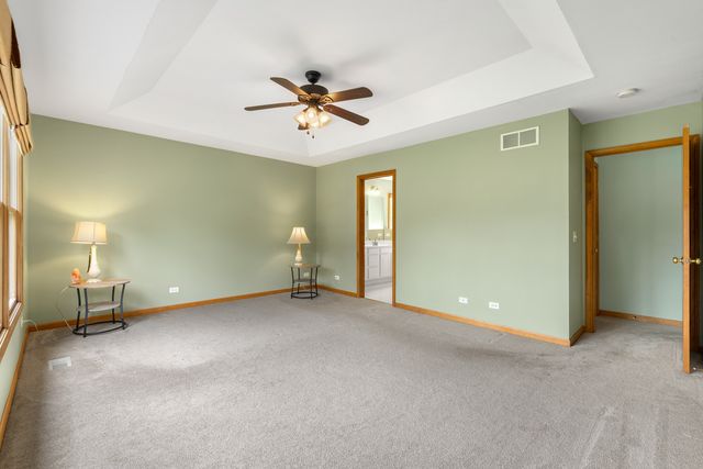 855 Ayers Street, Bolingbrook, IL 60440