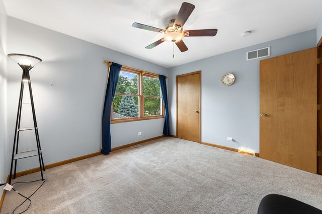 855 Ayers Street, Bolingbrook, IL 60440