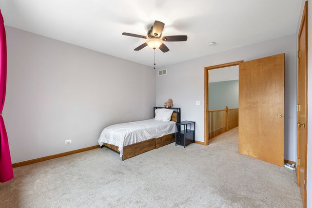 855 Ayers Street, Bolingbrook, IL 60440
