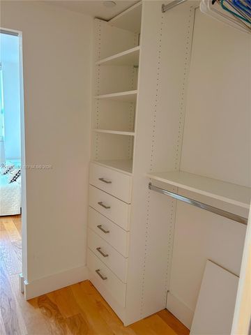 19501 W Country Club Dr 1209, Aventura, FL 33180