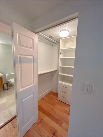 19501 W Country Club Dr 1209, Aventura, FL 33180