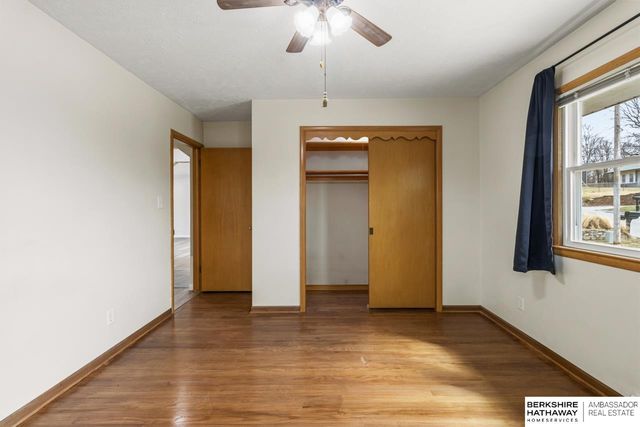 2408 Chandler Road E, Bellevue, NE 68005