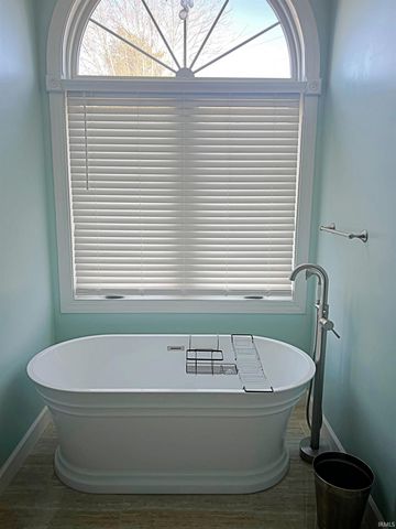 250 Willow Lane, Linton, IN 47441