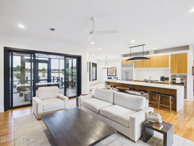 120 Covington Way, Madison, MS 39110