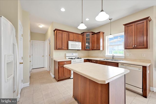 221 CROSSWIND WAY, Lebanon, PA 17042