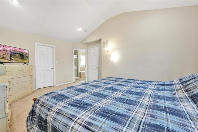 221 CROSSWIND WAY, Lebanon, PA 17042