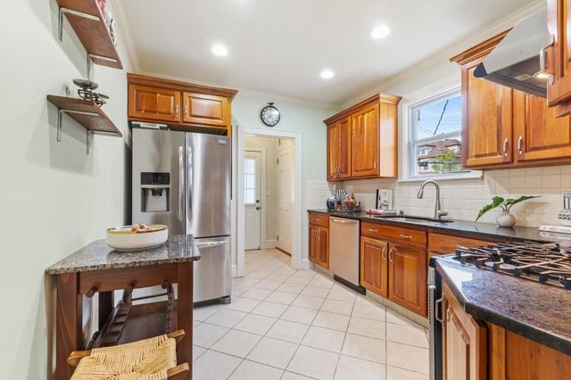 42 Schley Avenue, New Rochelle, NY 10801