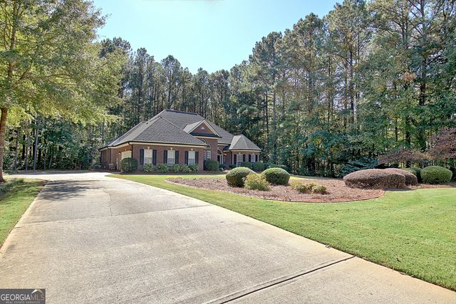 10 Posey Ridge Court, Newnan, GA 30265