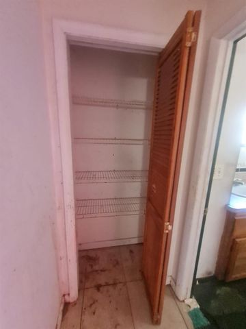 5241 67TH STREET N, St Petersburg, FL 33709