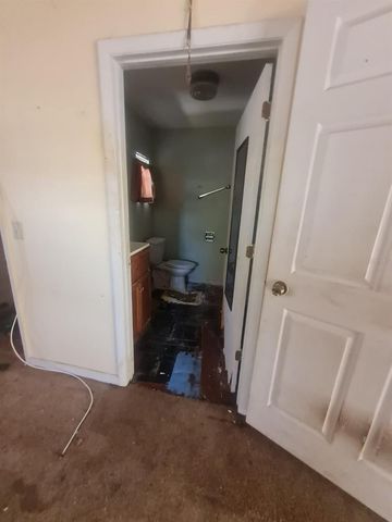 5241 67TH STREET N, St Petersburg, FL 33709