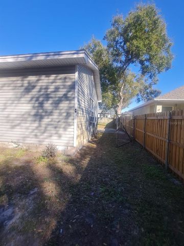 5241 67TH STREET N, St Petersburg, FL 33709
