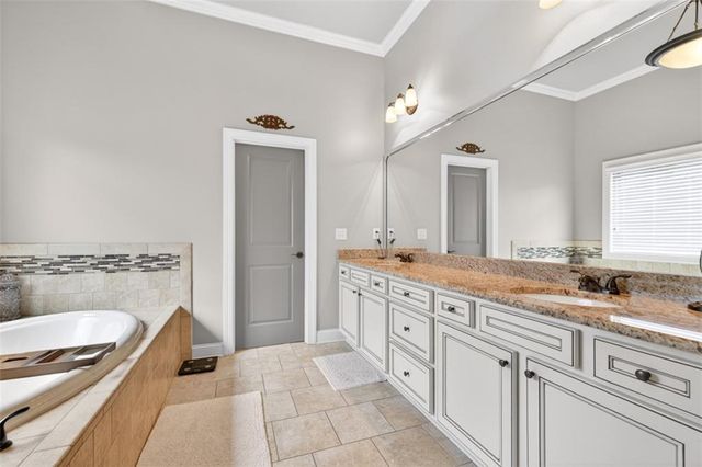 1906 Skybrooke Lane, Hoschton, GA 30548