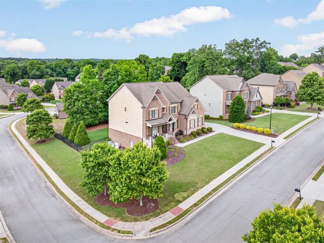 1906 Skybrooke Lane, Hoschton, GA 30548