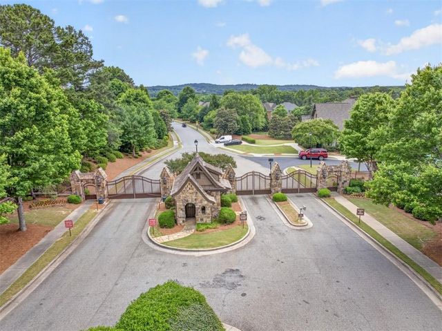 1906 Skybrooke Lane, Hoschton, GA 30548