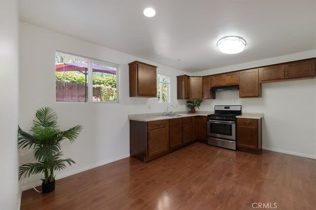 22521 Victory Boulevard B, West Hills, CA 91307
