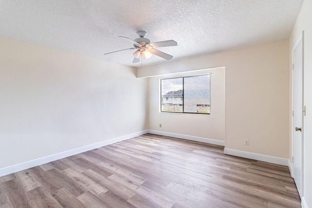 1402 Wharf Lane, Greenacres, FL 33463