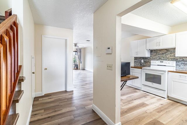 1402 Wharf Lane, Greenacres, FL 33463