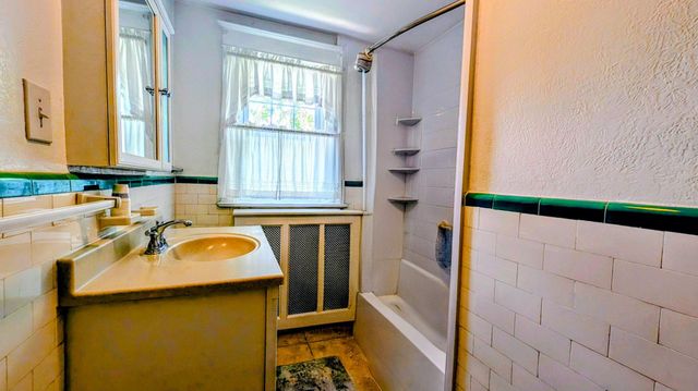 333 W RIDLEY AVE, Ridley Park, PA 19078