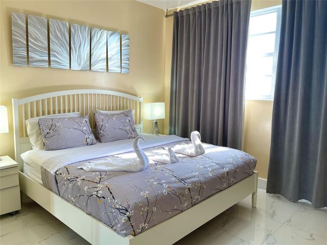 19370 Collins Avenue, Sunny Isles Beach, FL 33160