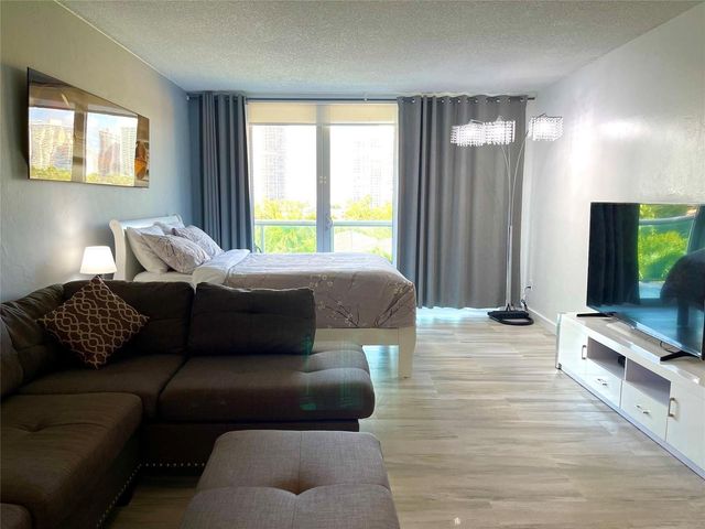 19370 Collins Avenue, Sunny Isles Beach, FL 33160