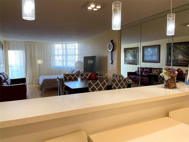19370 Collins Avenue, Sunny Isles Beach, FL 33160