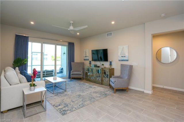 4709 Arboretum CIR 101, Naples, FL 34112