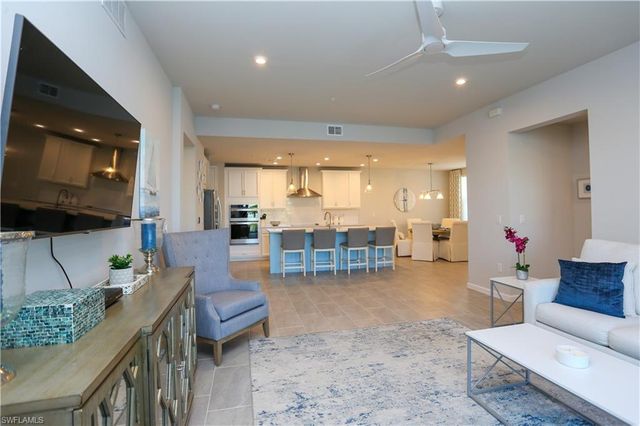 4709 Arboretum CIR 101, Naples, FL 34112
