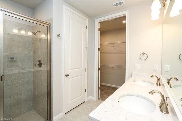 4709 Arboretum CIR 101, Naples, FL 34112
