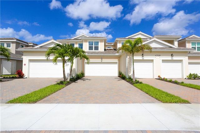 4709 Arboretum CIR 101, Naples, FL 34112