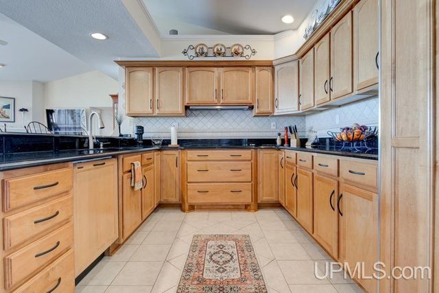 2186 10th Street, Menominee, MI 49858