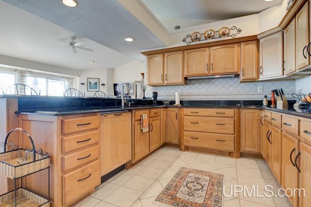 2186 10th Street, Menominee, MI 49858