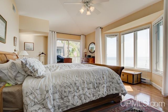 2186 10th Street, Menominee, MI 49858