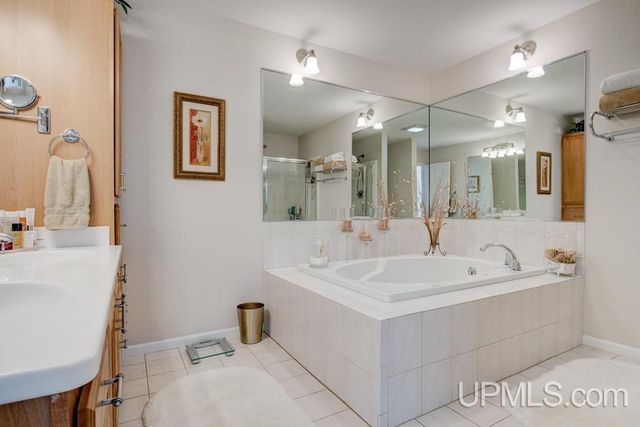 2186 10th Street, Menominee, MI 49858