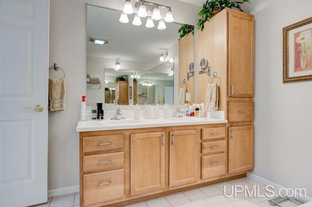 2186 10th Street, Menominee, MI 49858