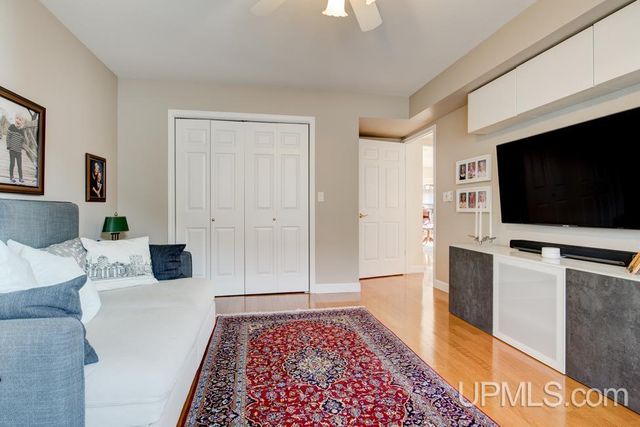 2186 10th Street, Menominee, MI 49858