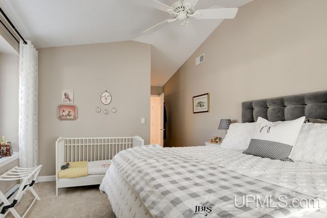 2186 10th Street, Menominee, MI 49858