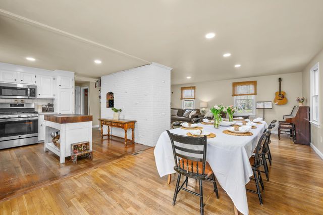16 Old Toll Road, West Barnstable, MA 02668