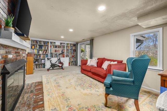 16 Old Toll Road, West Barnstable, MA 02668