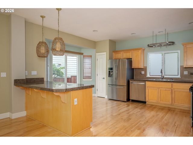 3789 Nw 4TH Ave, Hillsboro, OR 97124