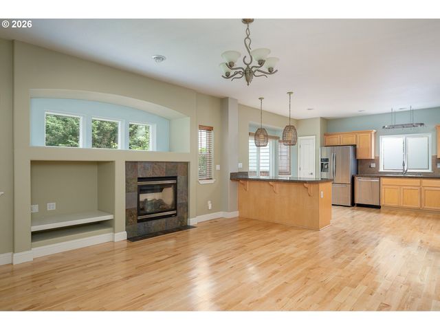 3789 Nw 4TH Ave, Hillsboro, OR 97124