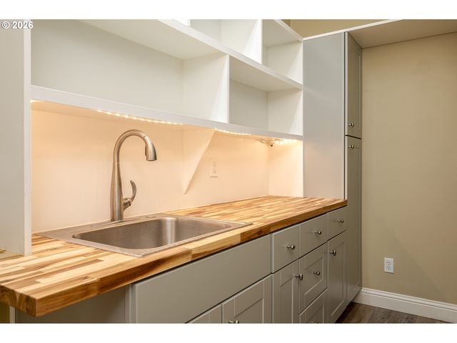 3789 Nw 4TH Ave, Hillsboro, OR 97124