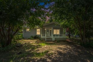 110 N Hillside Street, Red Oak, TX 75154