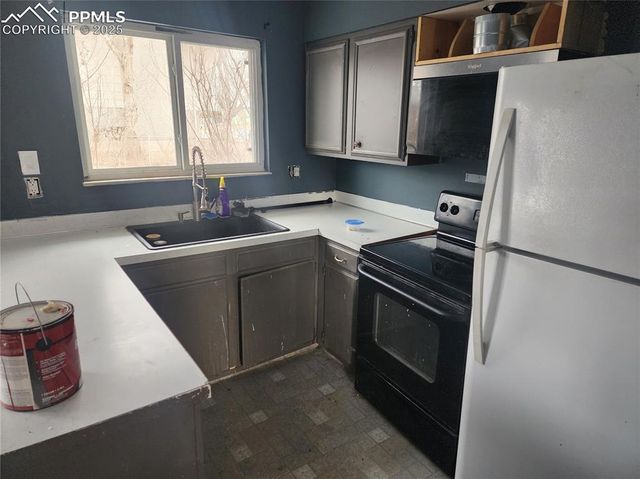 6740 Fielding Circle, Colorado Springs, CO 80911