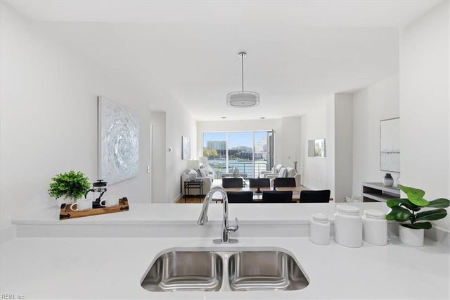 40 Rader St Apt 403, Norfolk, VA 23510