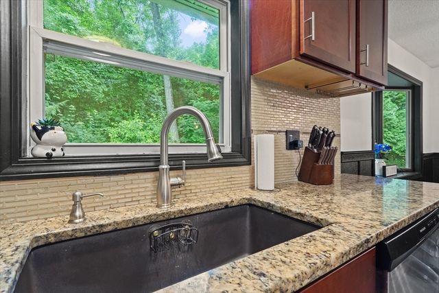 24 Helena St, Ludlow, MA 01056