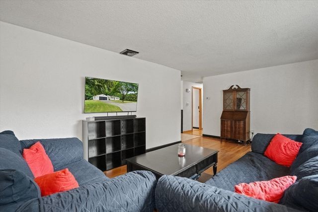 24 Helena St, Ludlow, MA 01056