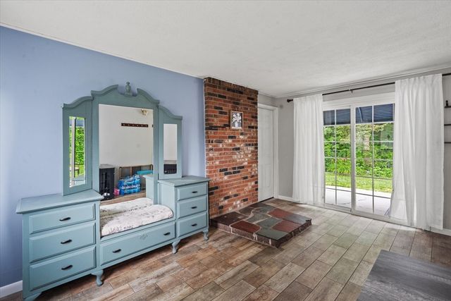 24 Helena St, Ludlow, MA 01056