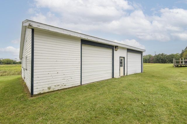 N15W24887 Bluemound ROAD, Pewaukee, WI 53072