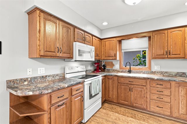 805 SE Trilein Drive, Ankeny, IA 50021
